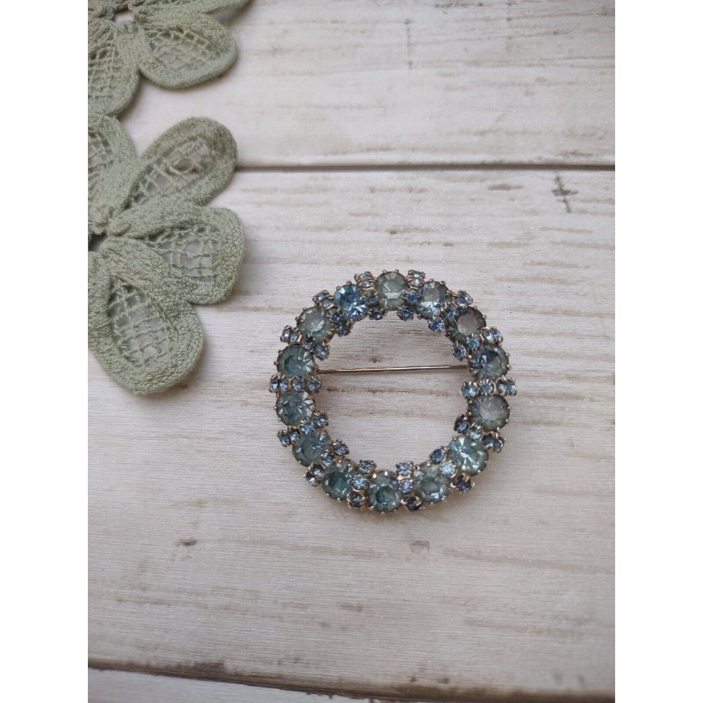 Vintage Weiss Signed Light Blue Rhinestone Wreath Brooch Free Us Ship 60$